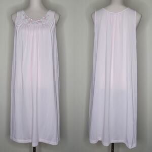 Vtg Sz M Shadowline Pink Sleeveless Chemise Nightgown Floral‎ Embroidered Neck